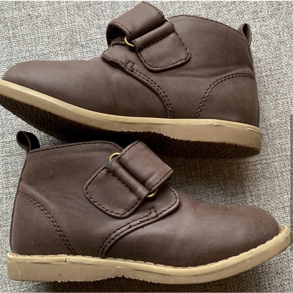 Original Penguin Kids Brown Shoes toddler size 9 rubber sole - Picture 2 of 6